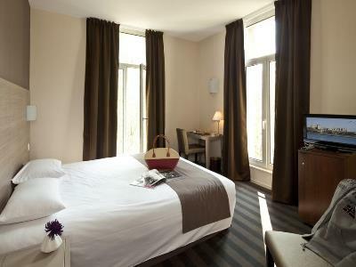 Le Bristol Avignon